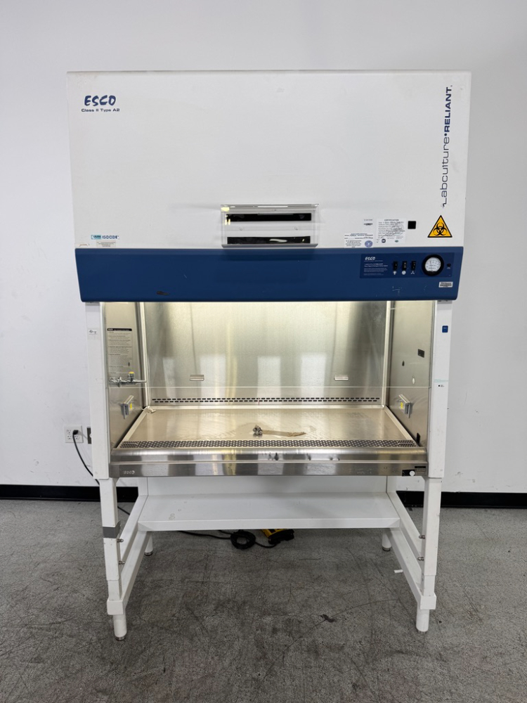 Image of Esco Labculture Reliant Class II A2 4' Biosafety Cabinet